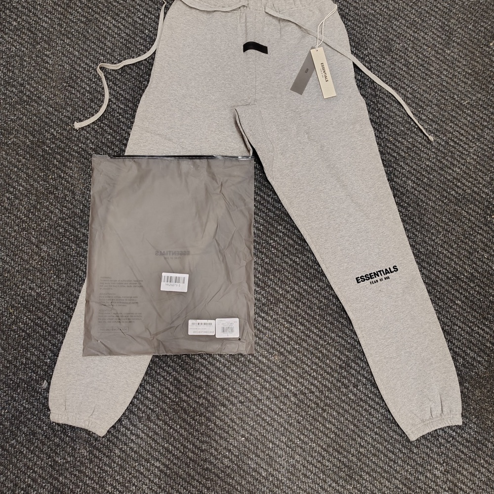 essentials pants - Picture 3 of 7